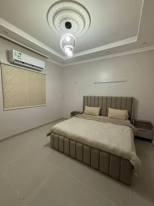 Madinah Tibah Qublatin Sultana Street Daire Medine Suudi Arabistan